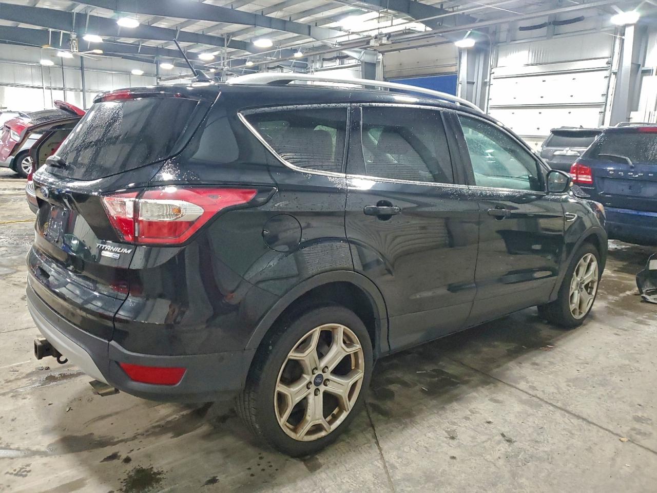 2018 FORD ESCAPE TITANIUM photo 3