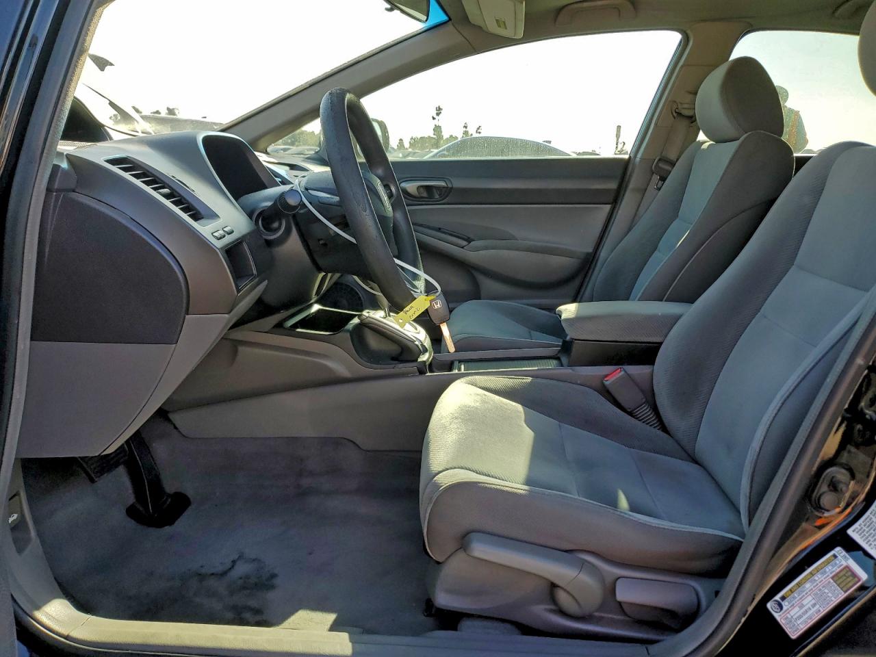 2010 HONDA CIVIC LX photo 7
