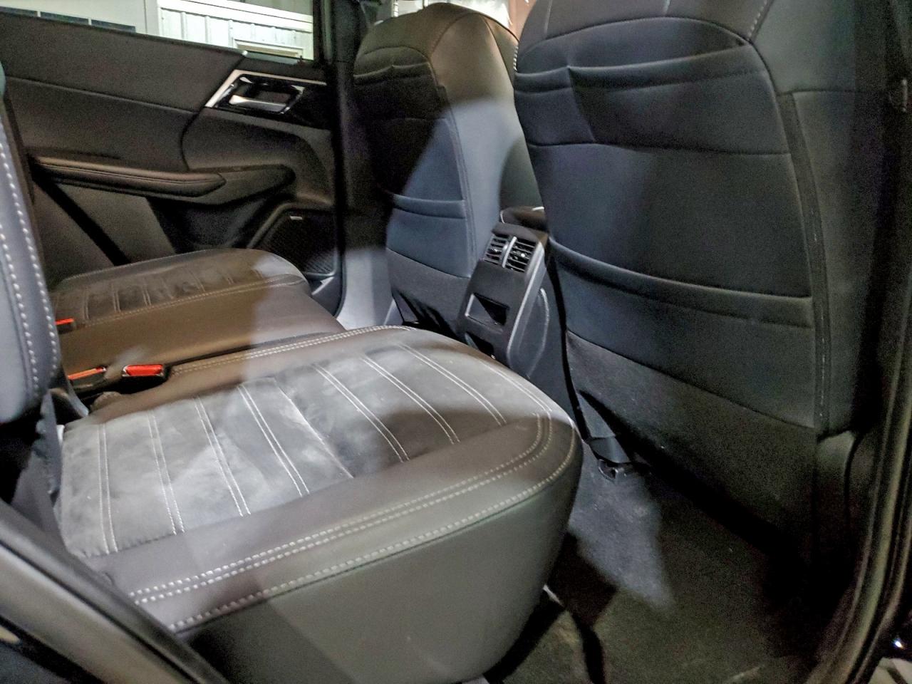 2025 MITSUBISHI OUTLANDER SE photo 21