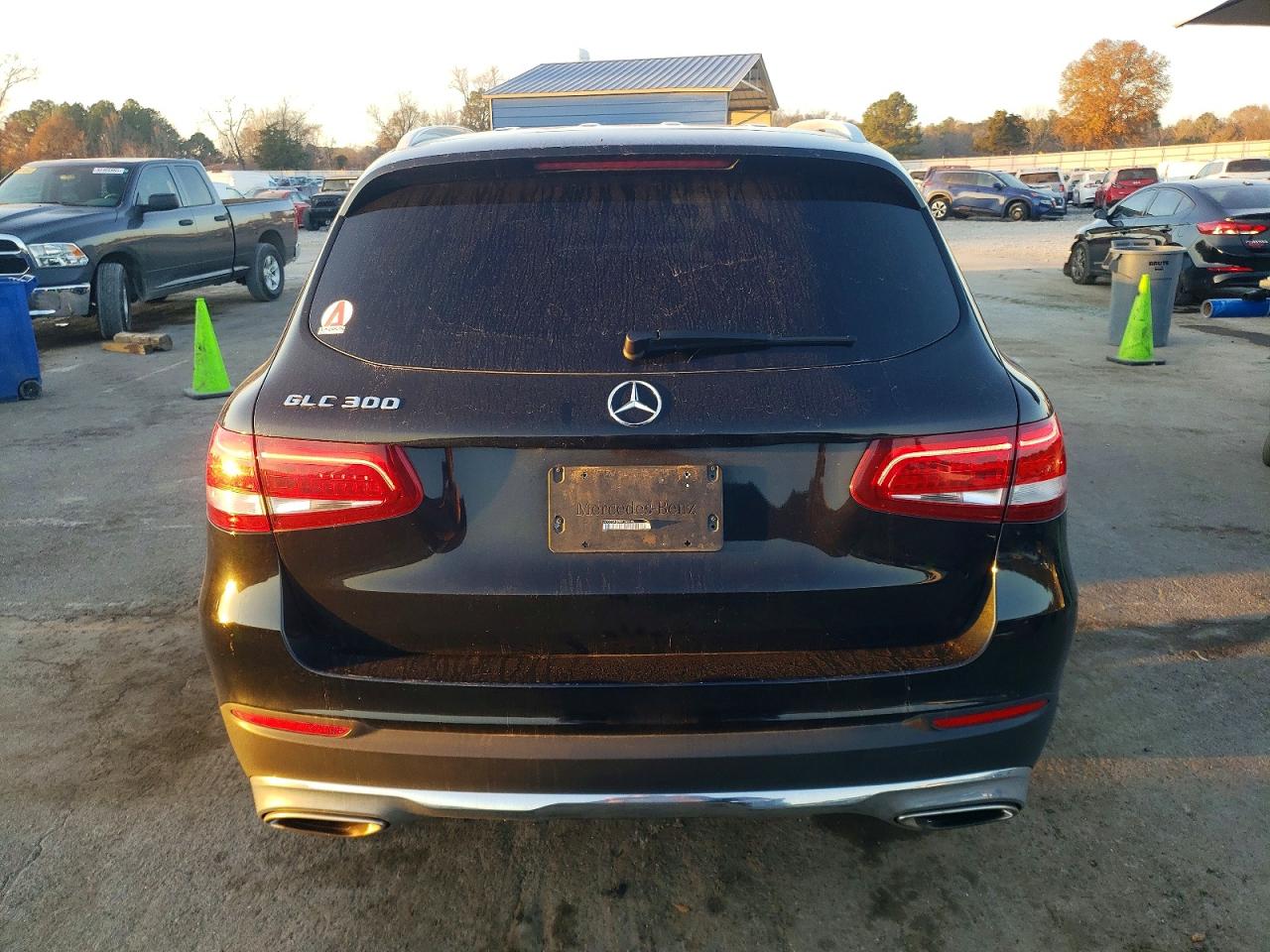 2017 MERCEDES-BENZ GLC 300 photo 11