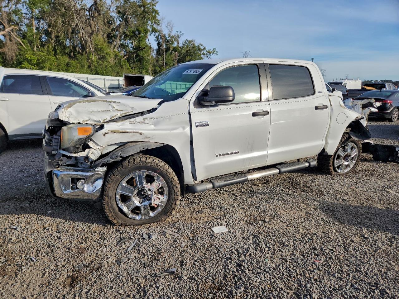 2014 TOYOTA TUNDRA