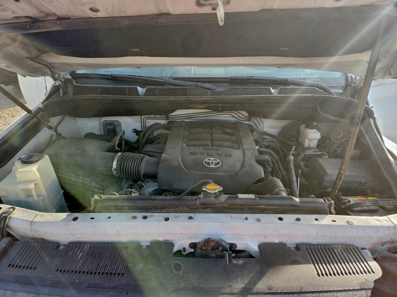 2014 TOYOTA TUNDRA CREWMAX SR5 photo 21
