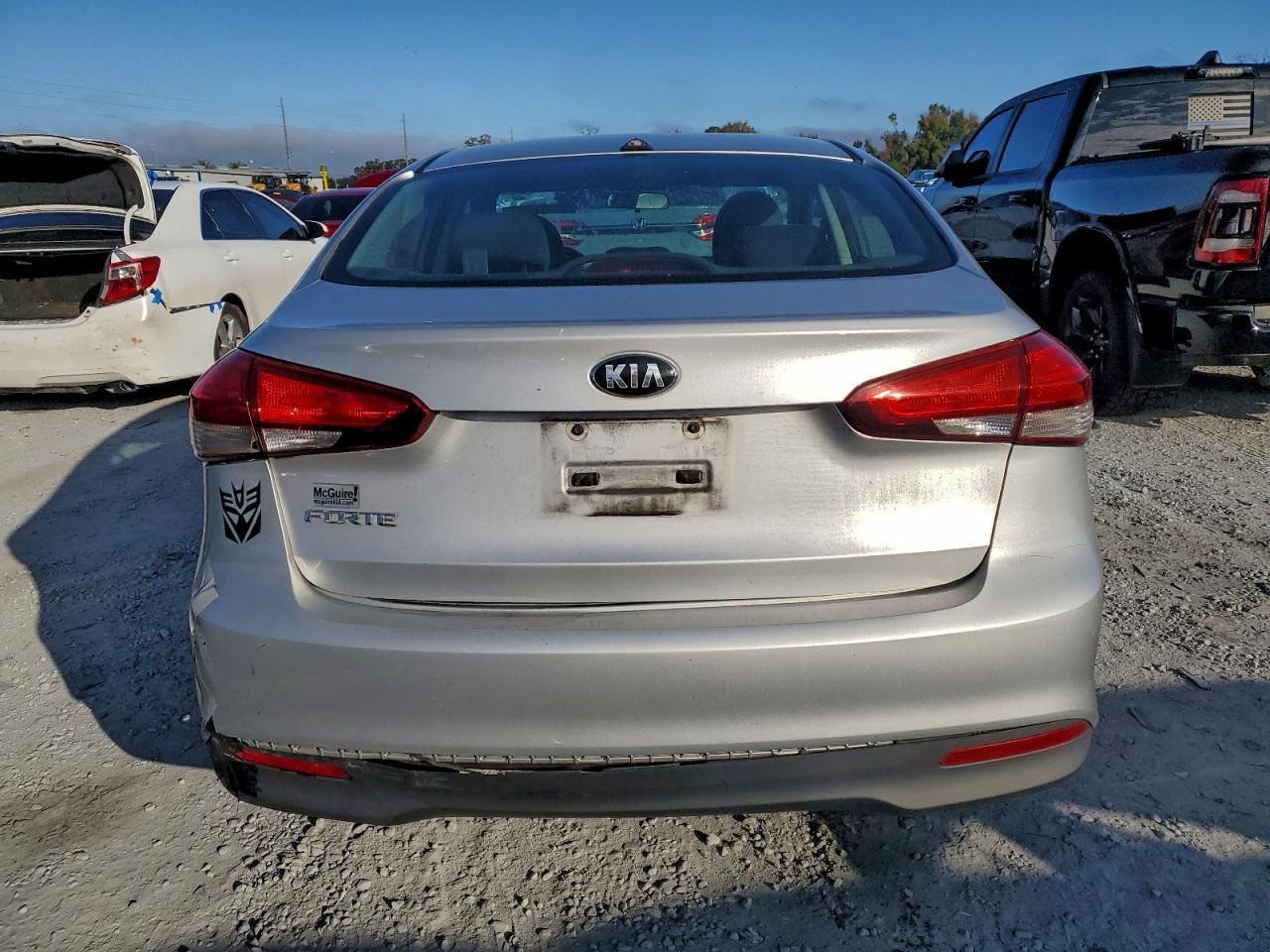 2017 KIA FORTE LX photo 11