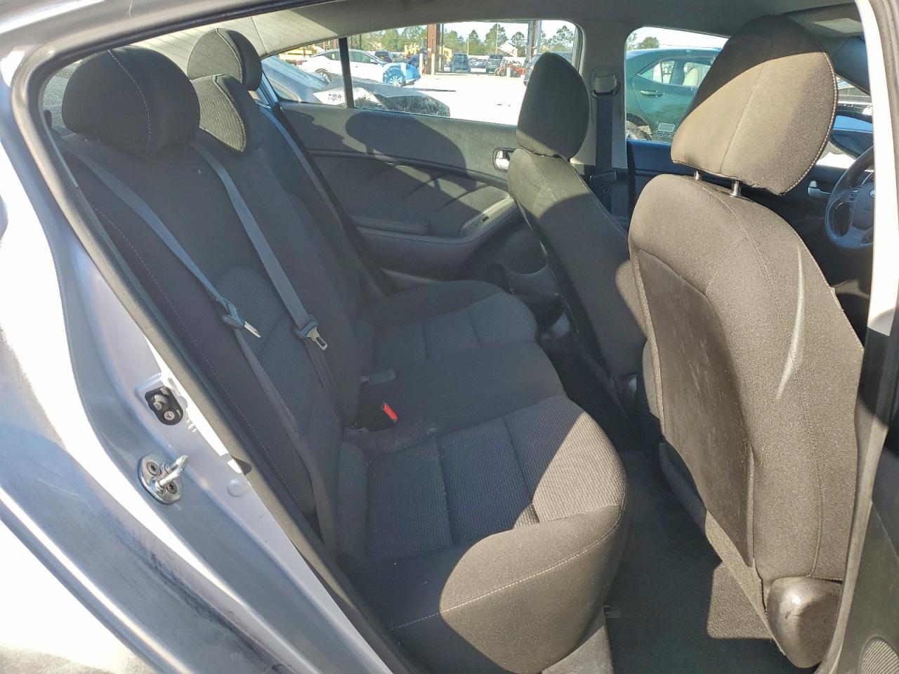 2017 KIA FORTE LX photo 19