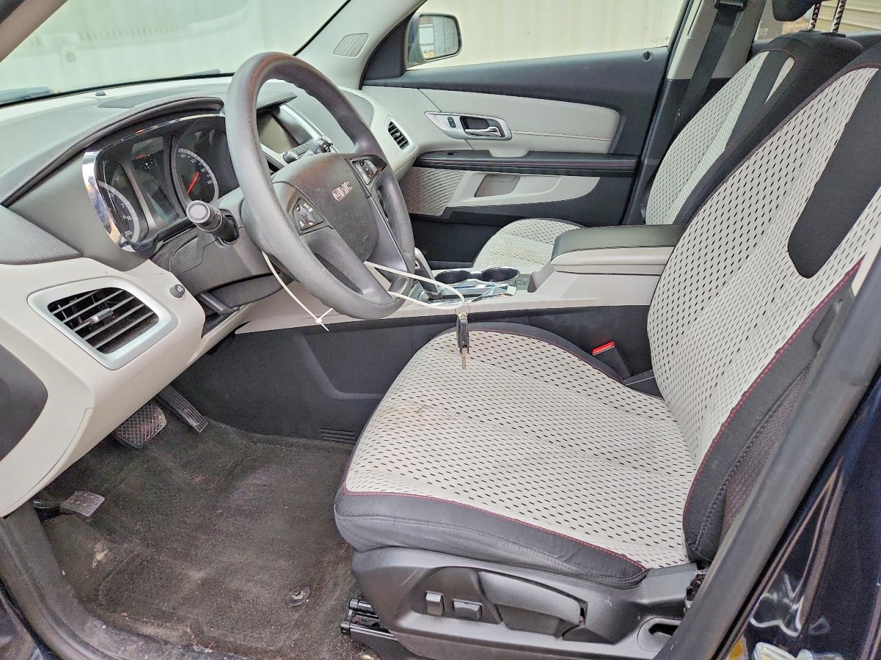 2015 GMC TERRAIN SLE photo 7