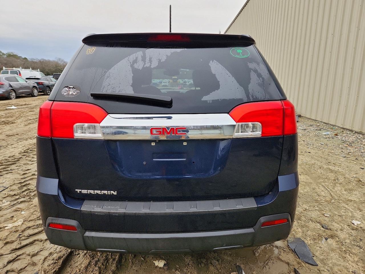 2015 GMC TERRAIN SLE photo 6