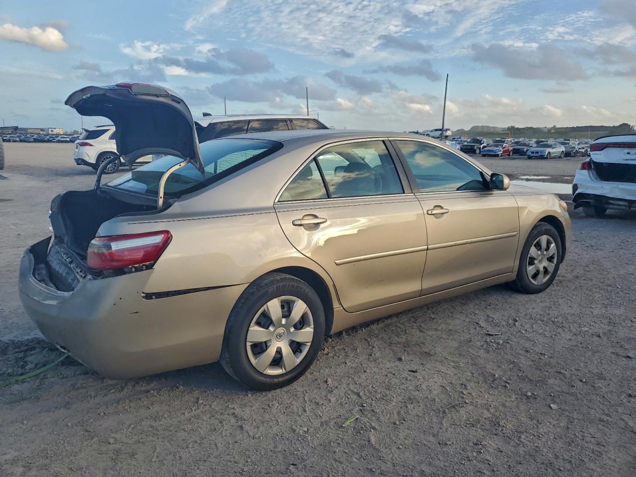 2007 TOYOTA CAMRY CE photo 7