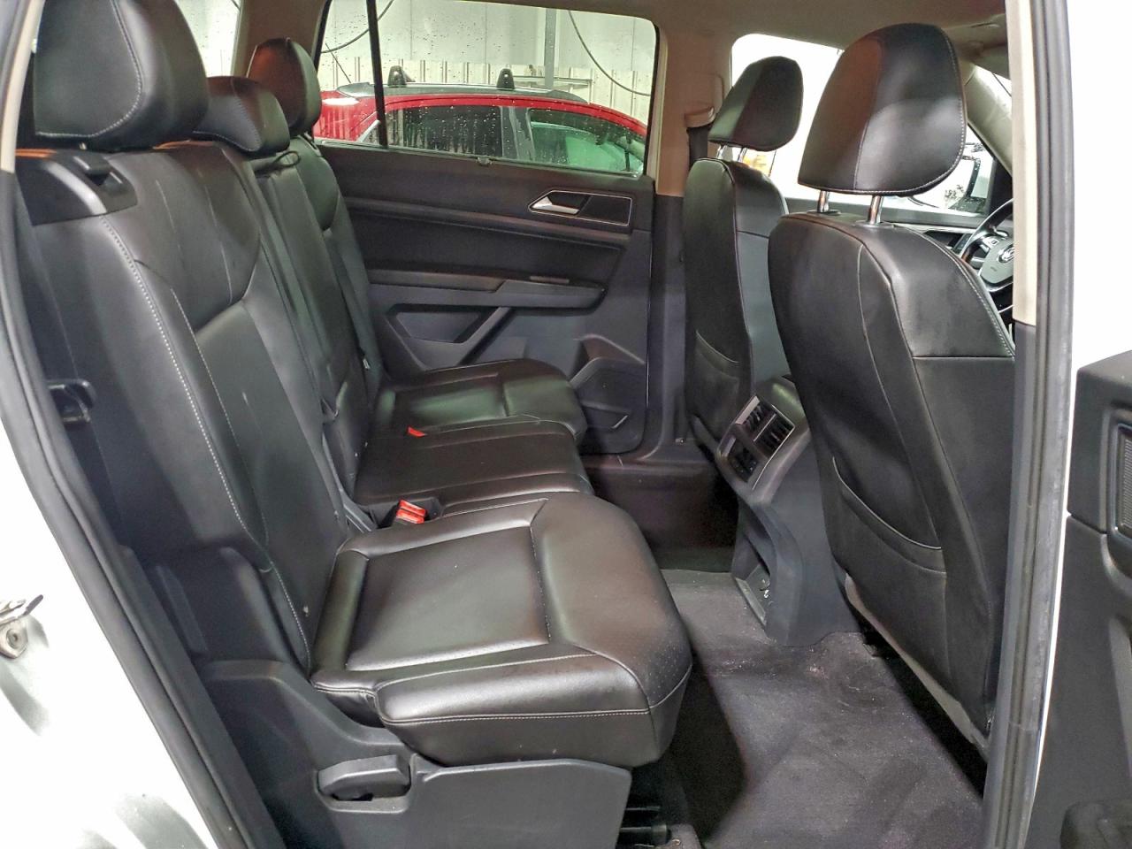 2018 VOLKSWAGEN ATLAS SE photo 11