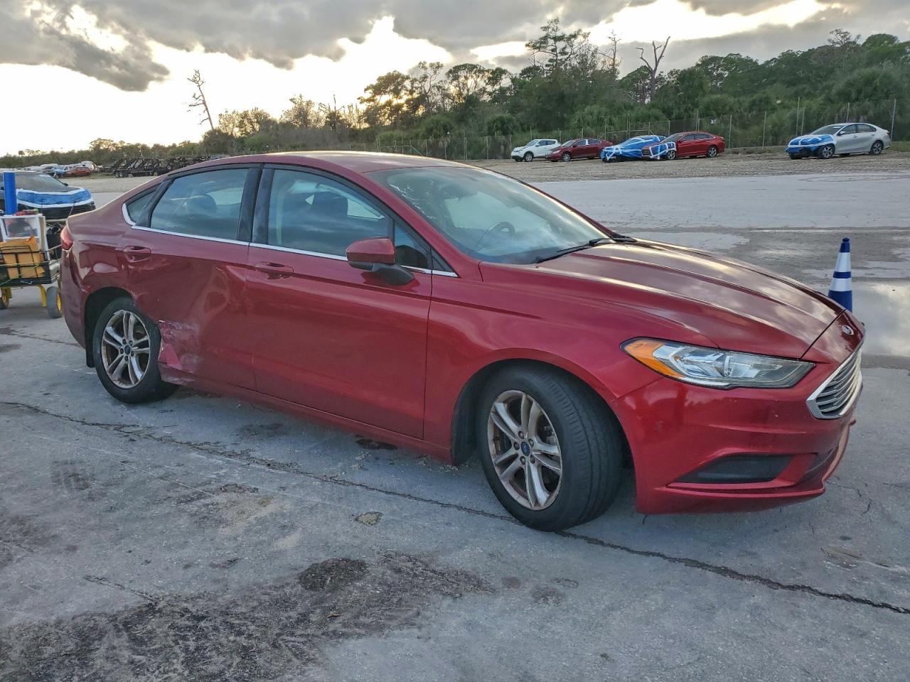 2018 FORD FUSION SE photo 4