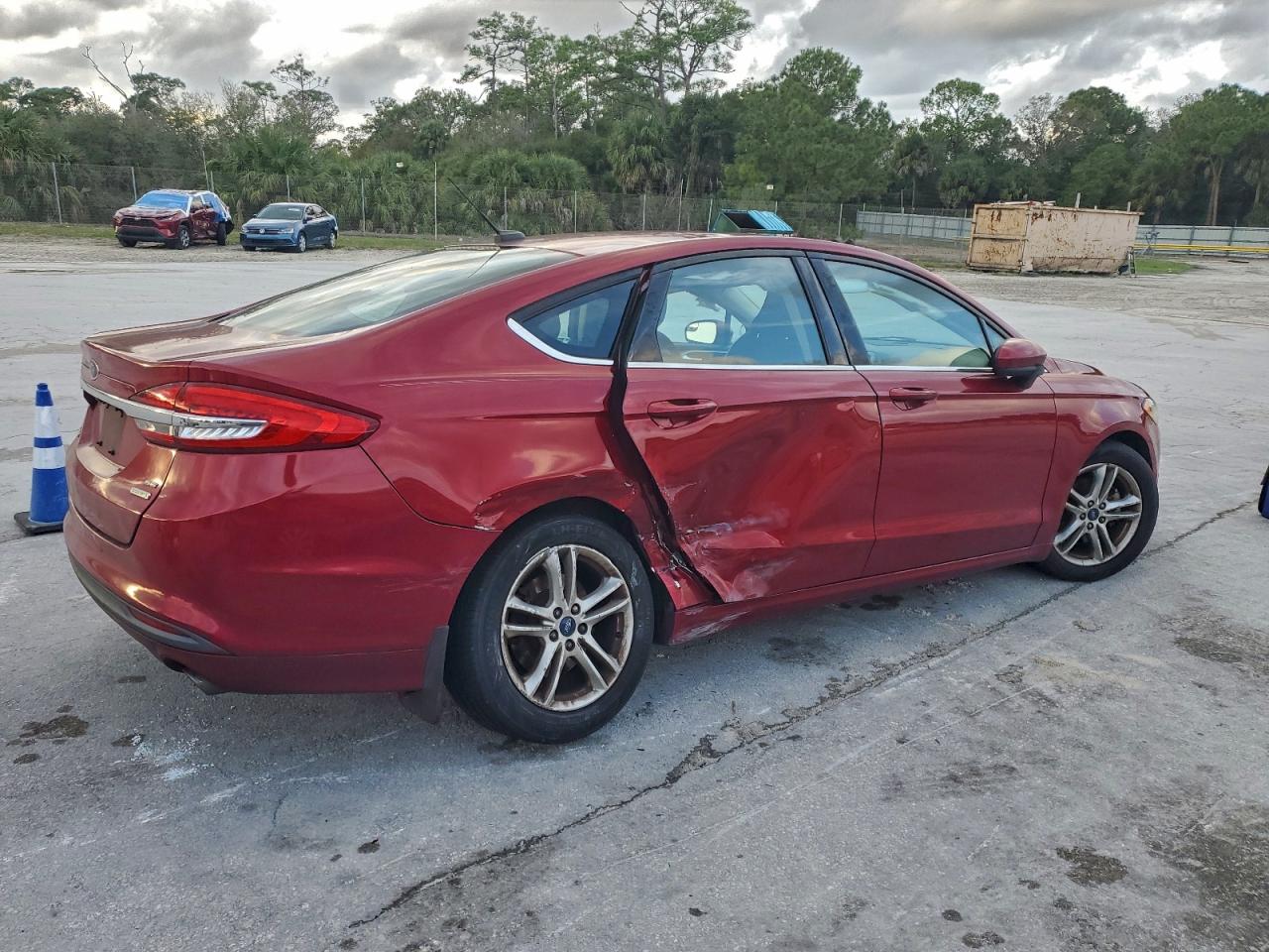 2018 FORD FUSION SE photo 3