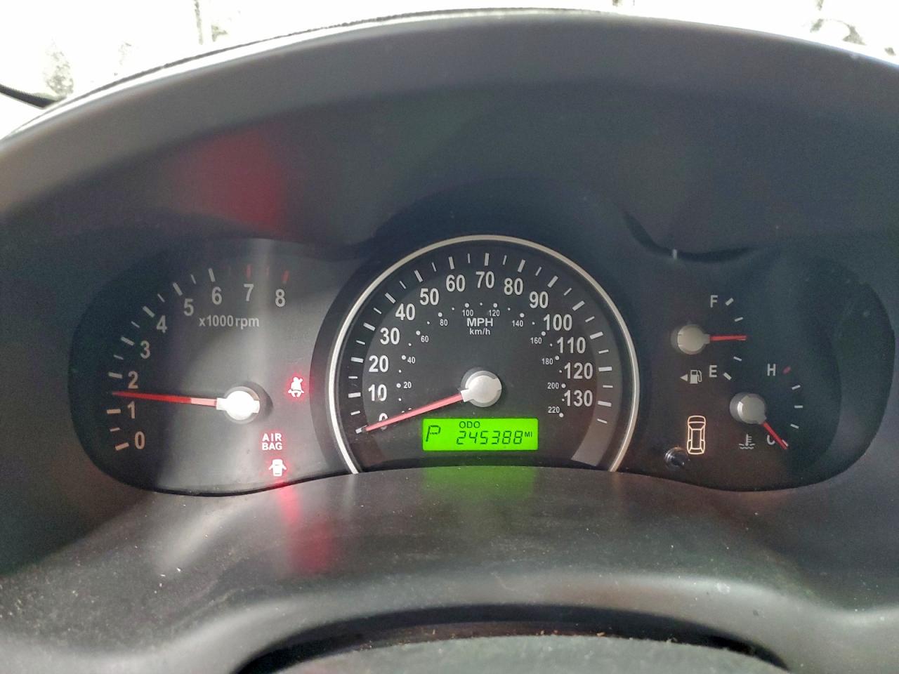 2006 KIA SEDONA EX photo 9