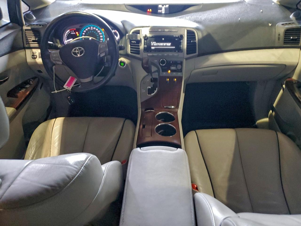 2011 TOYOTA VENZA photo 8