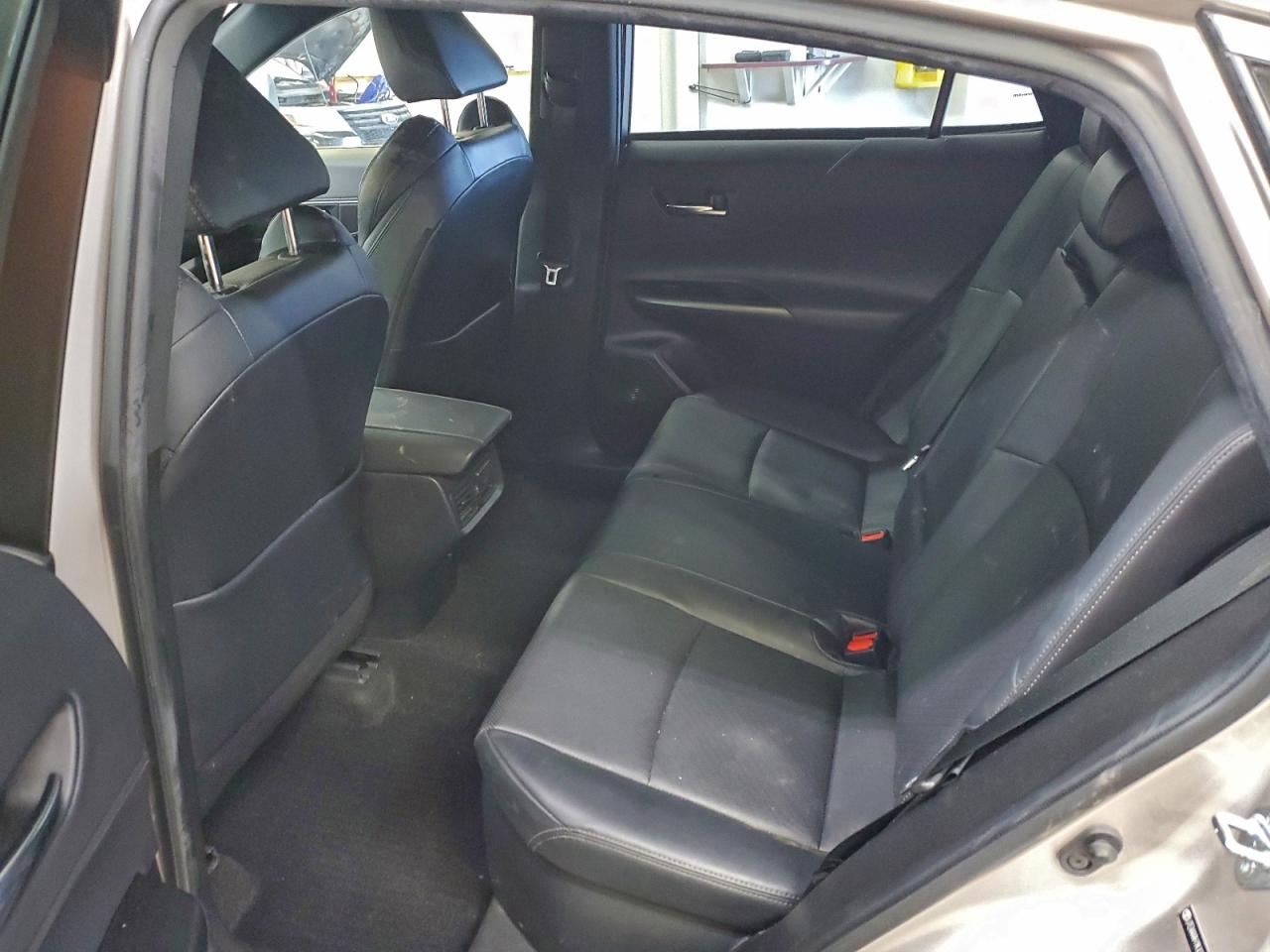 2021 TOYOTA VENZA LE photo 11
