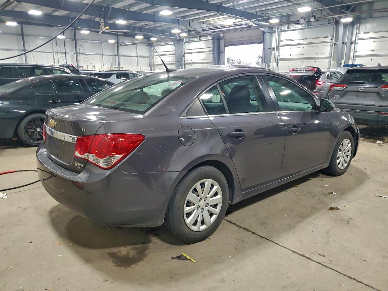 2011 CHEVROLET CRUZE LT photo 3
