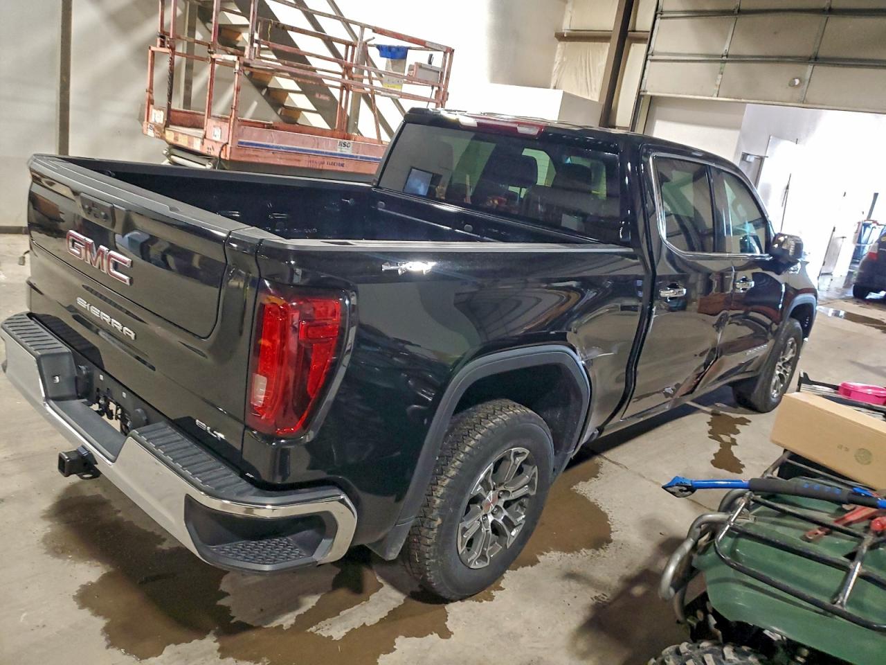 2025 GMC SIERRA K1500 SLT photo 5