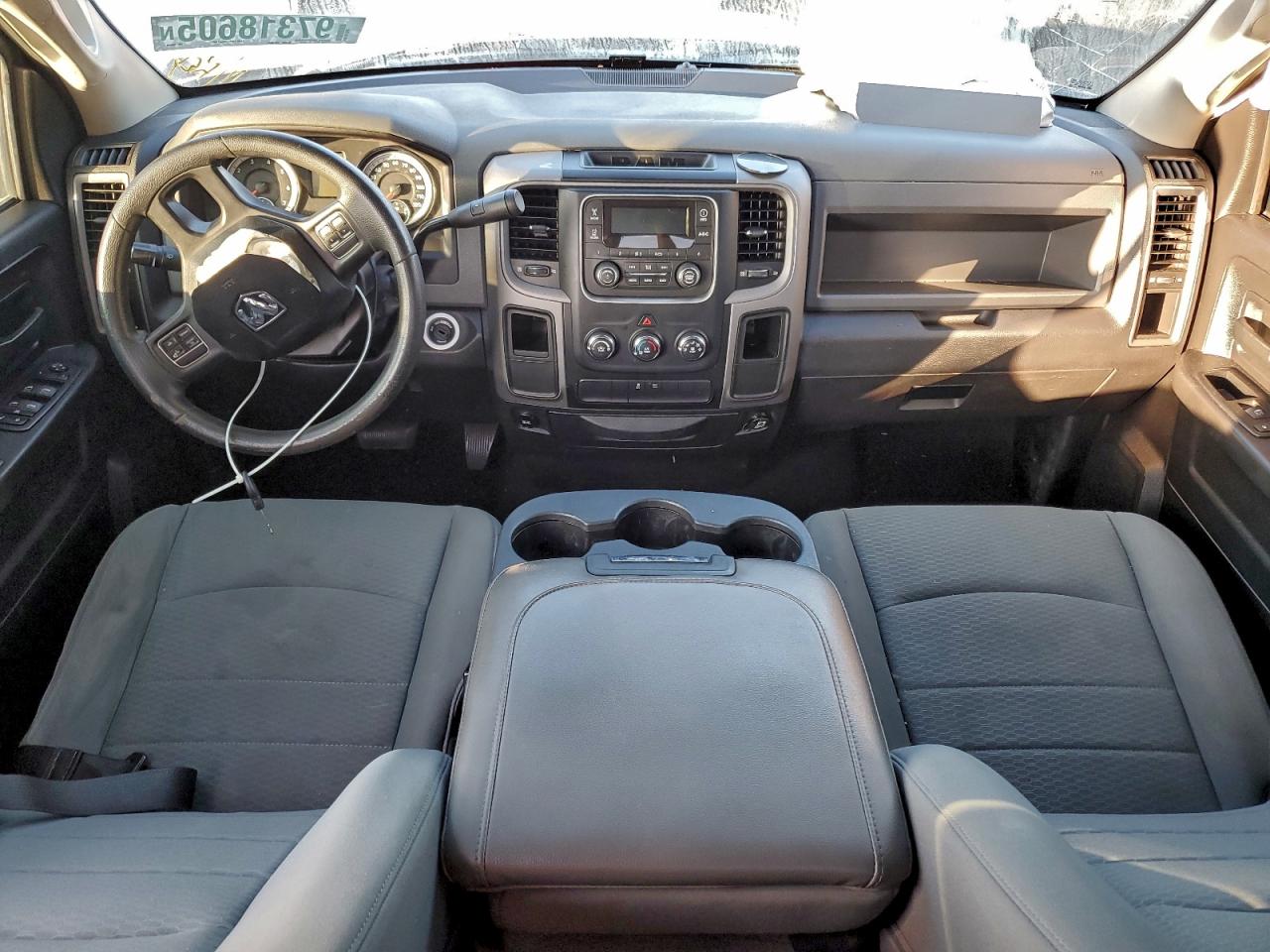 2014 RAM 1500 ST photo 8
