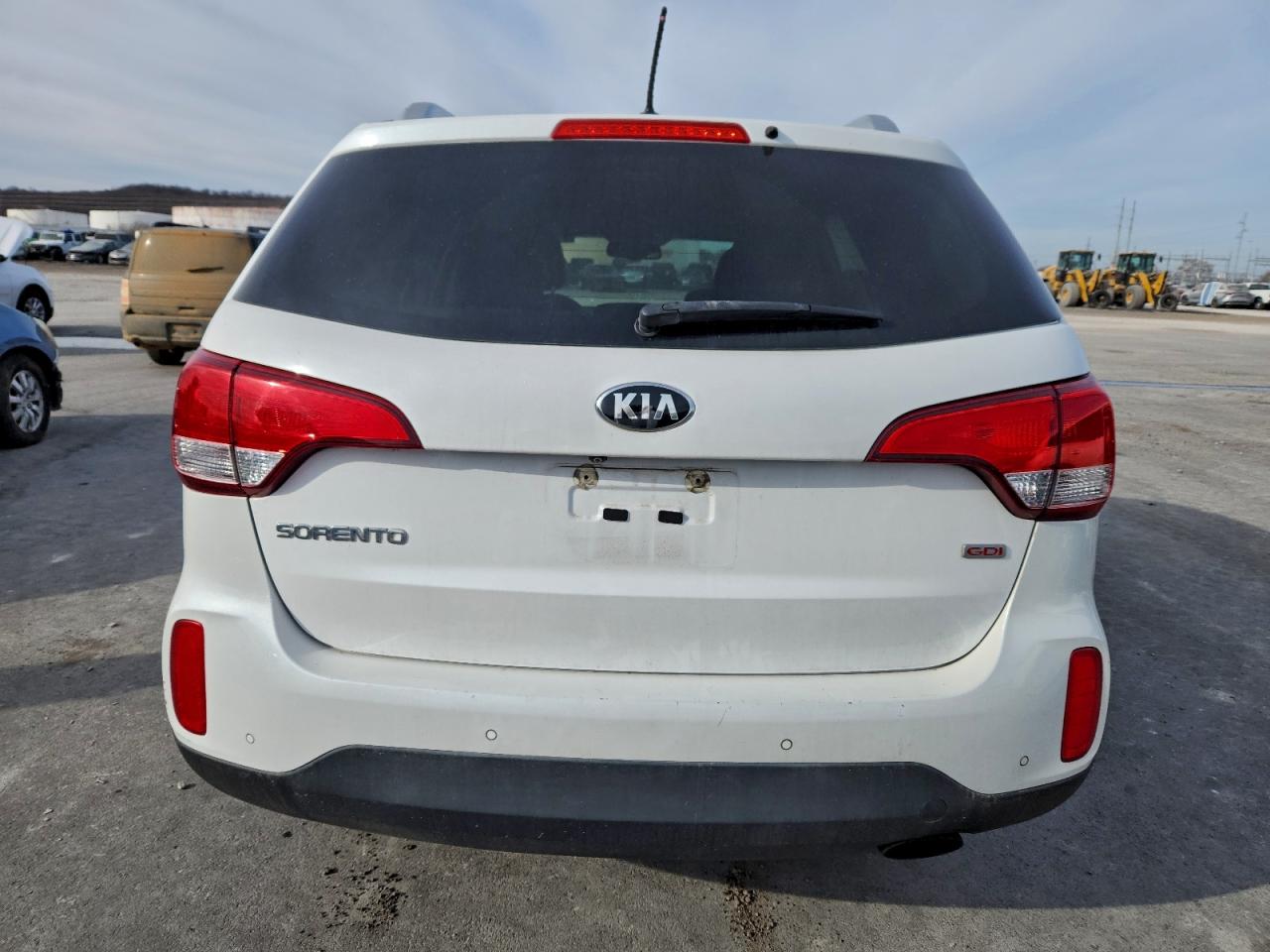 2015 KIA SORENTO LX photo 11