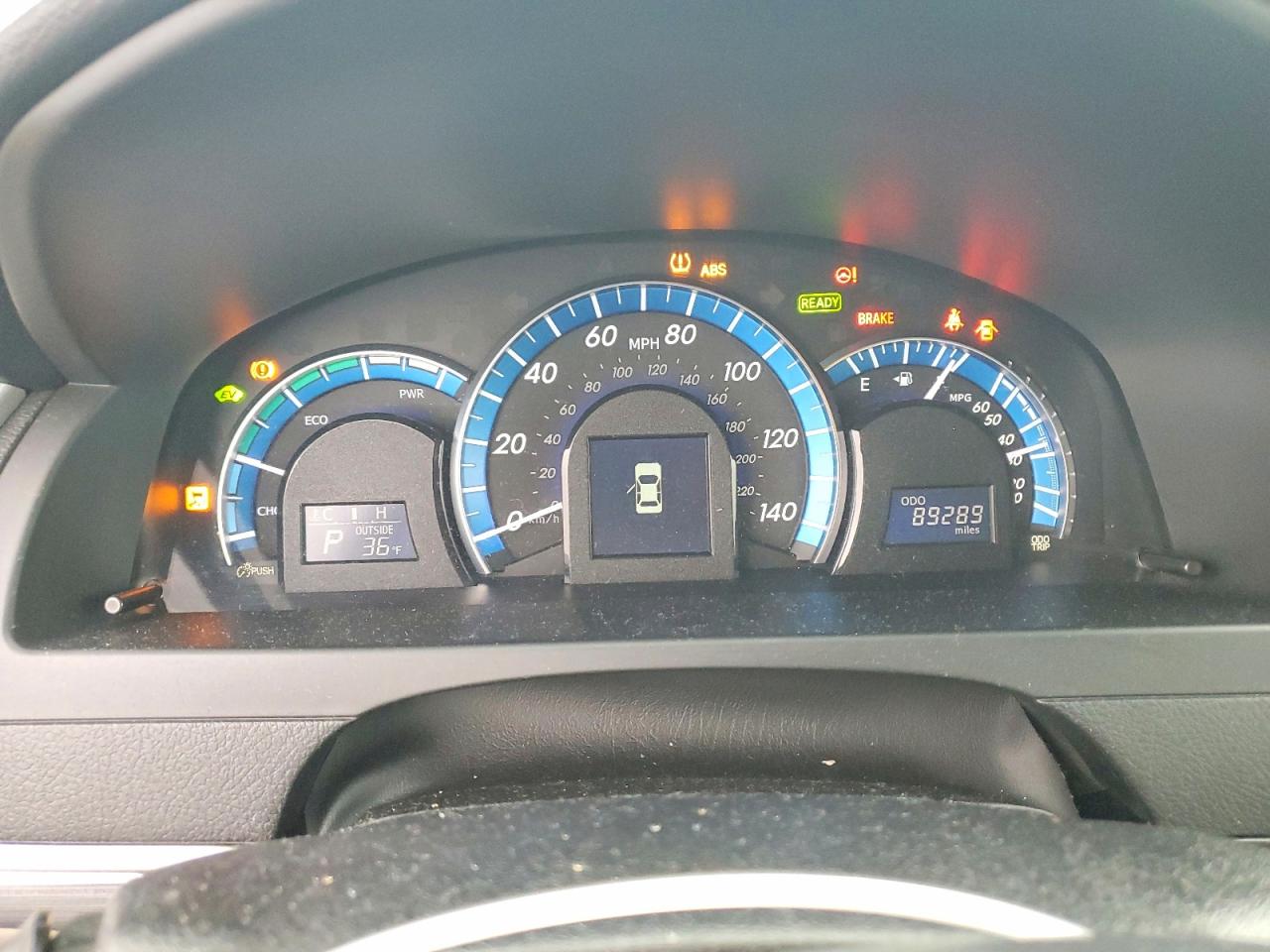 2014 TOYOTA CAMRY HYBRID photo 17