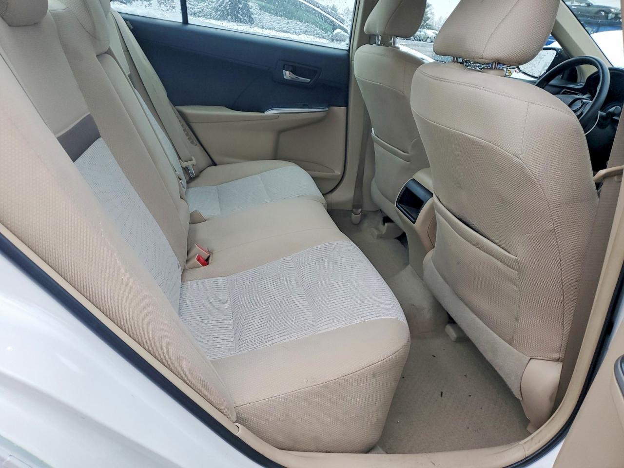 2014 TOYOTA CAMRY HYBRID photo 19