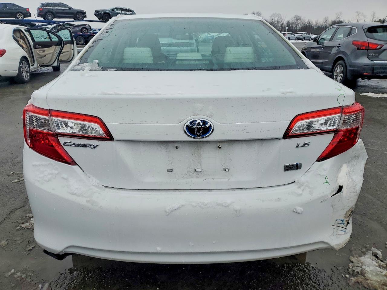 2014 TOYOTA CAMRY HYBRID photo 11