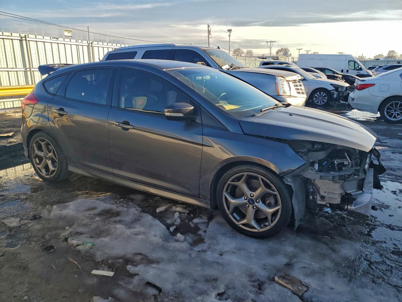 2017 FORD FOCUS ST photo 7