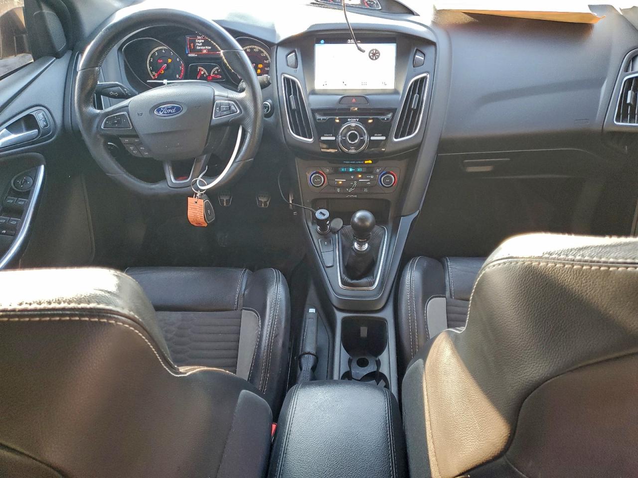 2017 FORD FOCUS ST photo 15