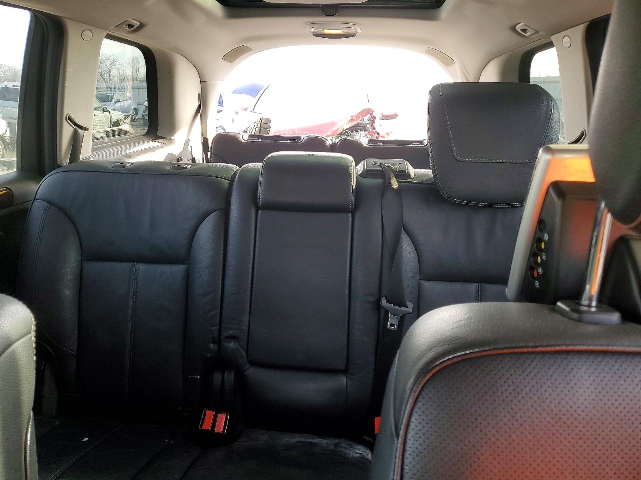 2011 MERCEDES-BENZ GL 550 4MATIC photo 19