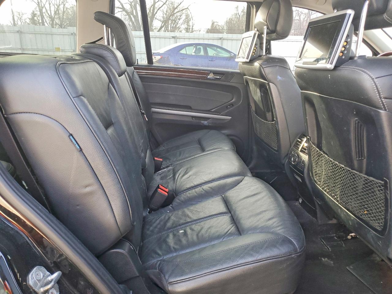 2011 MERCEDES-BENZ GL 550 4MATIC photo 21