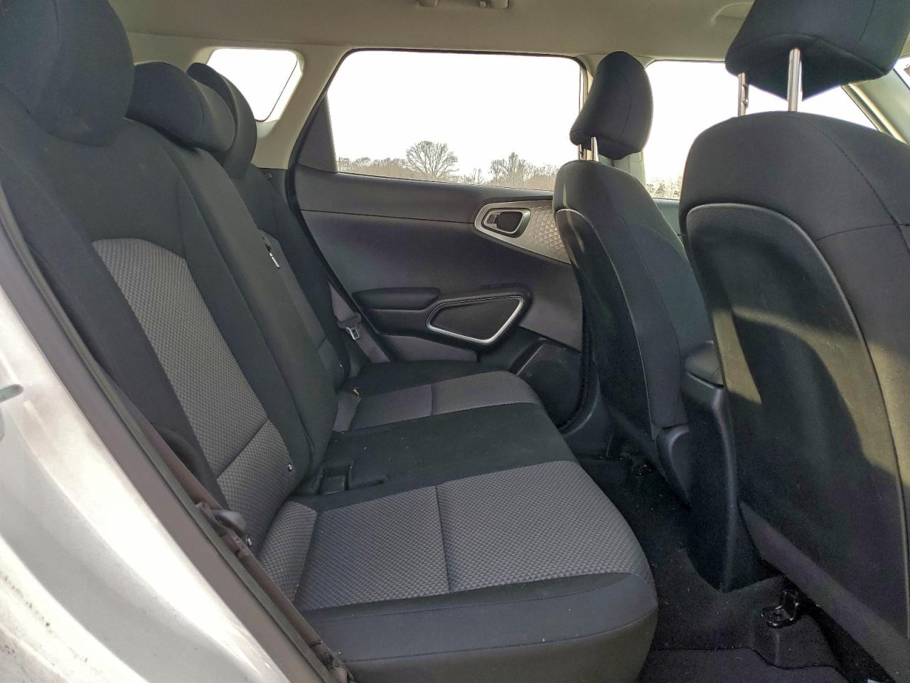 2022 KIA SOUL LX photo 19