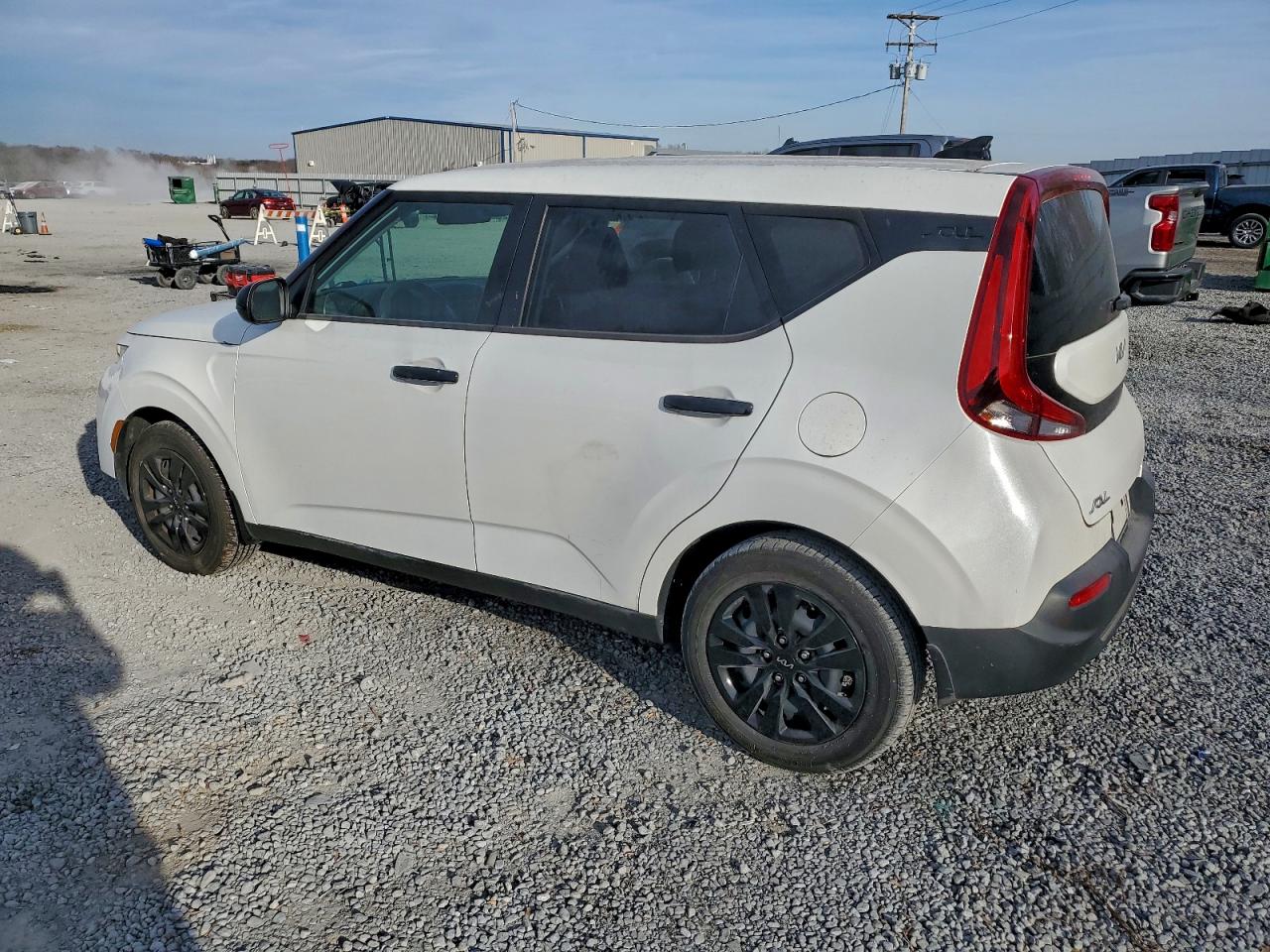 2022 KIA SOUL LX photo 3