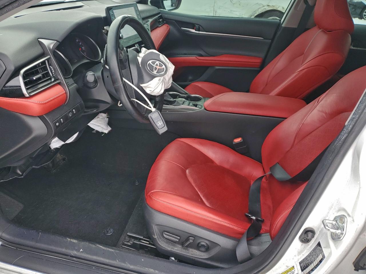 2021 TOYOTA CAMRY XSE photo 13