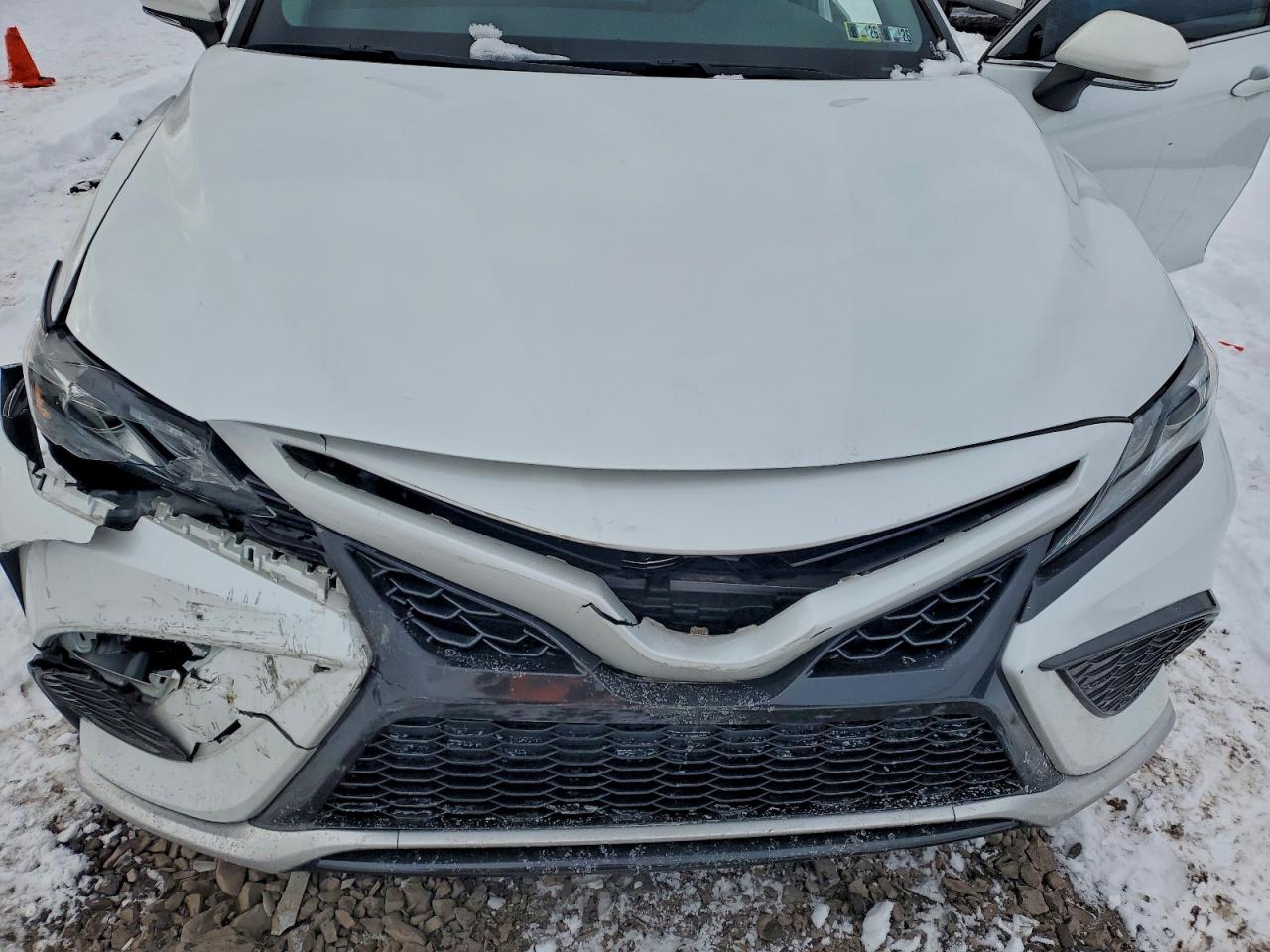 2021 TOYOTA CAMRY XSE photo 21