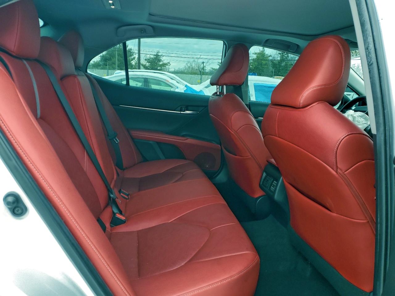 2021 TOYOTA CAMRY XSE photo 19