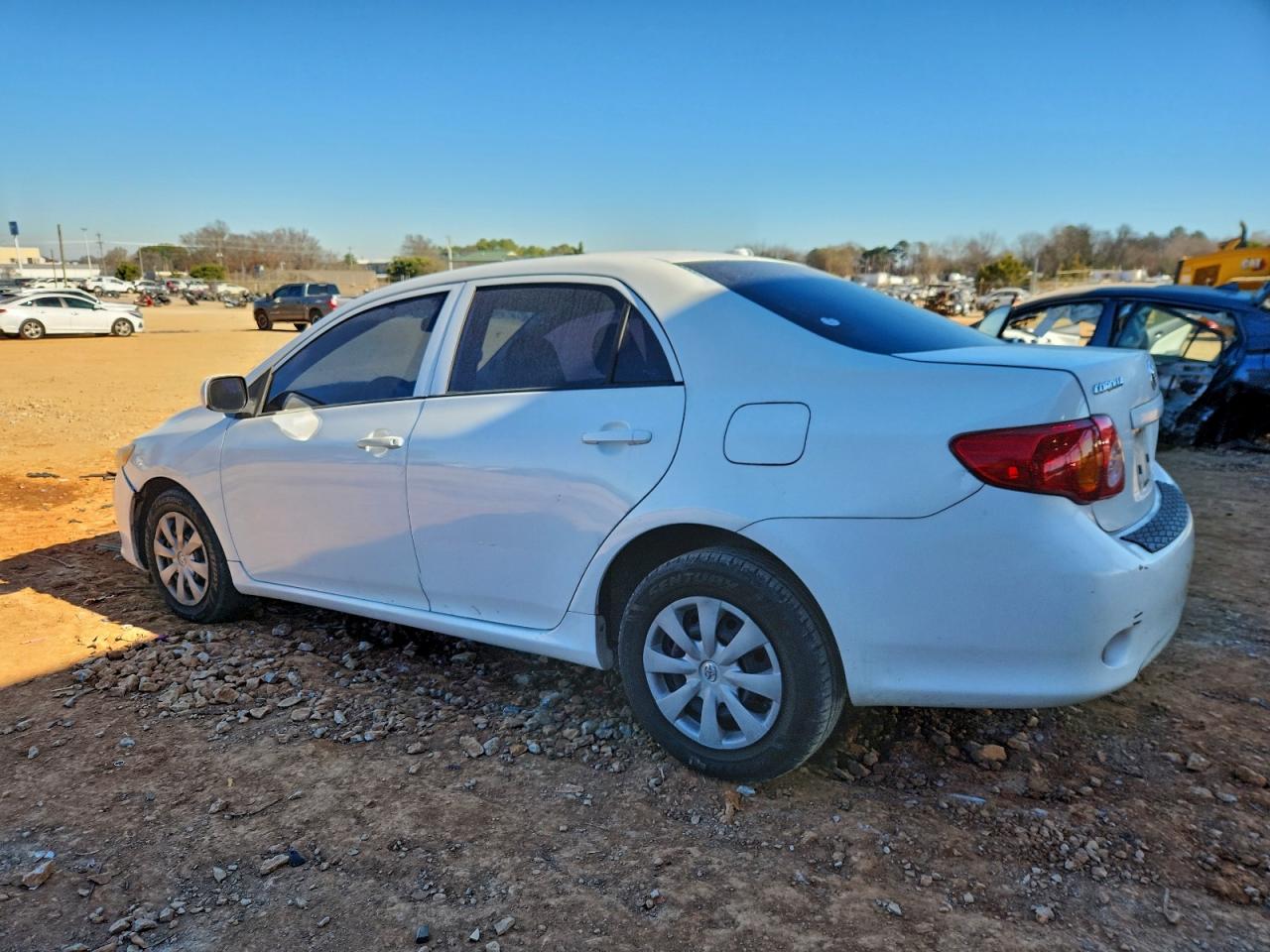 2010 TOYOTA COROLLA BASE photo 3