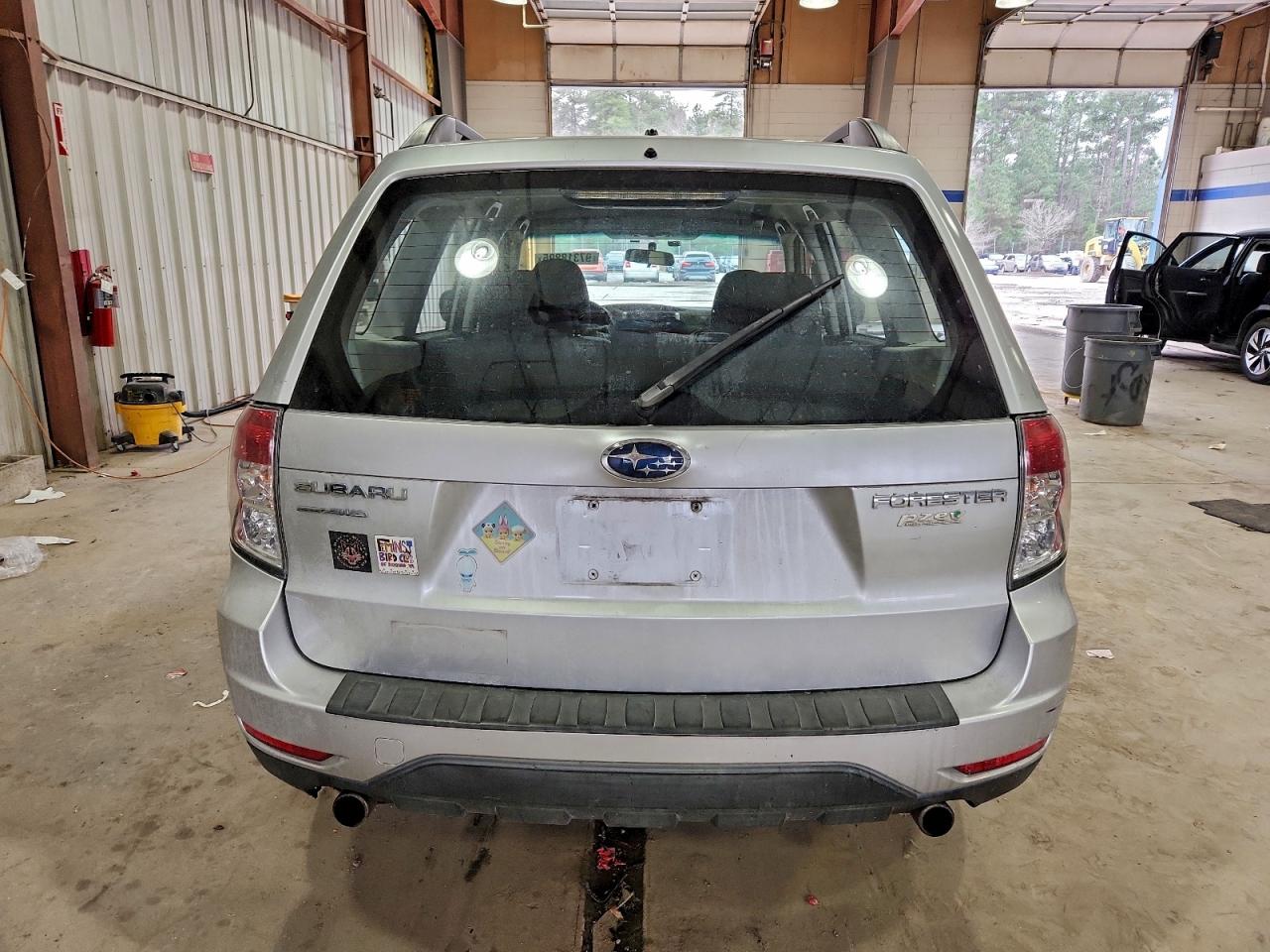 2011 SUBARU FORESTER 2.5X photo 6