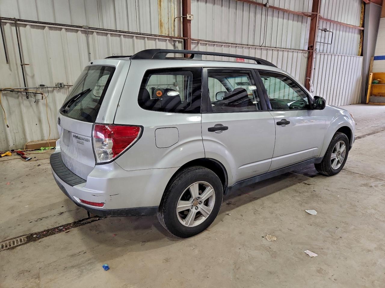 2011 SUBARU FORESTER 2.5X photo 3
