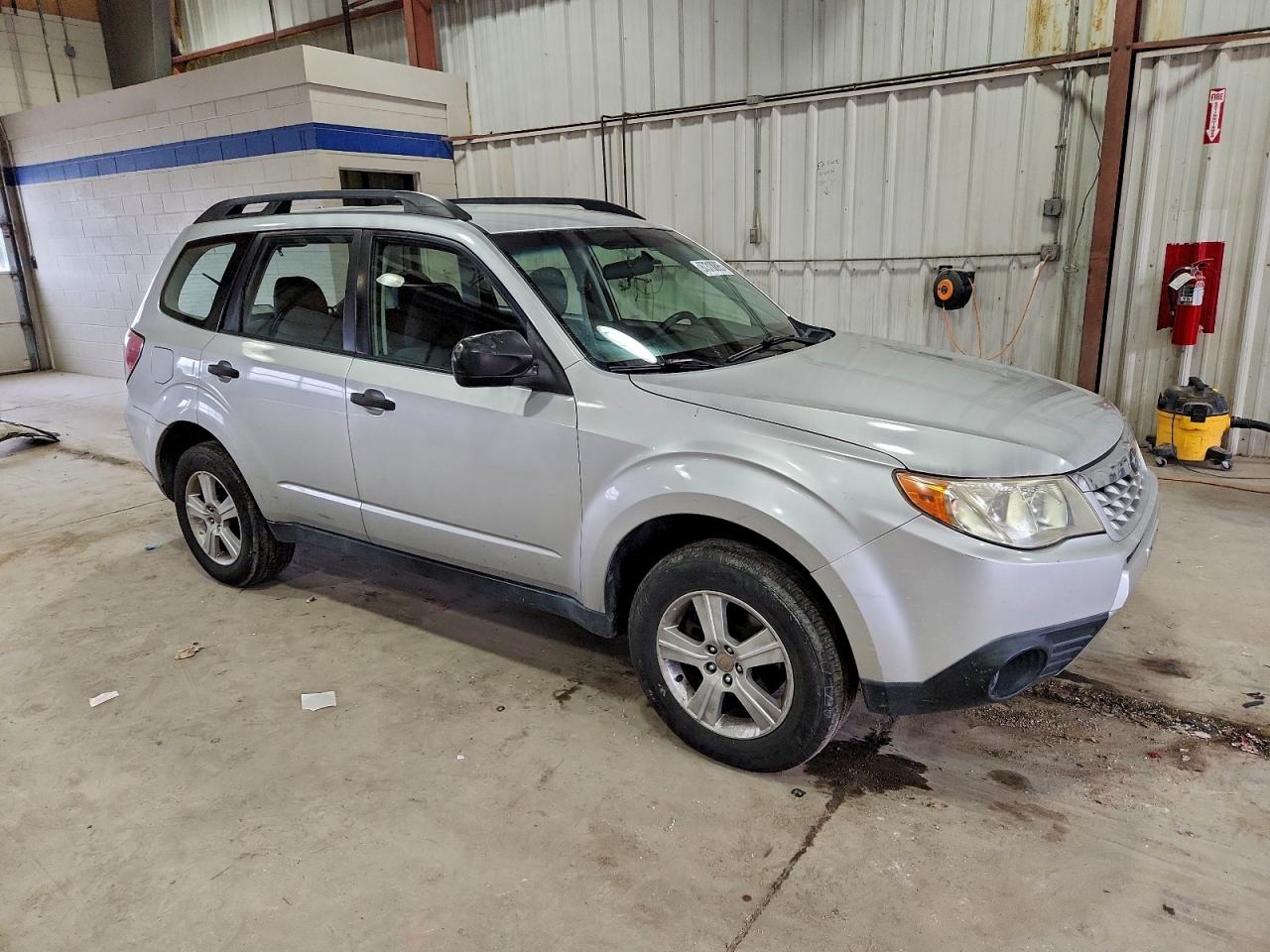 2011 SUBARU FORESTER 2.5X photo 4