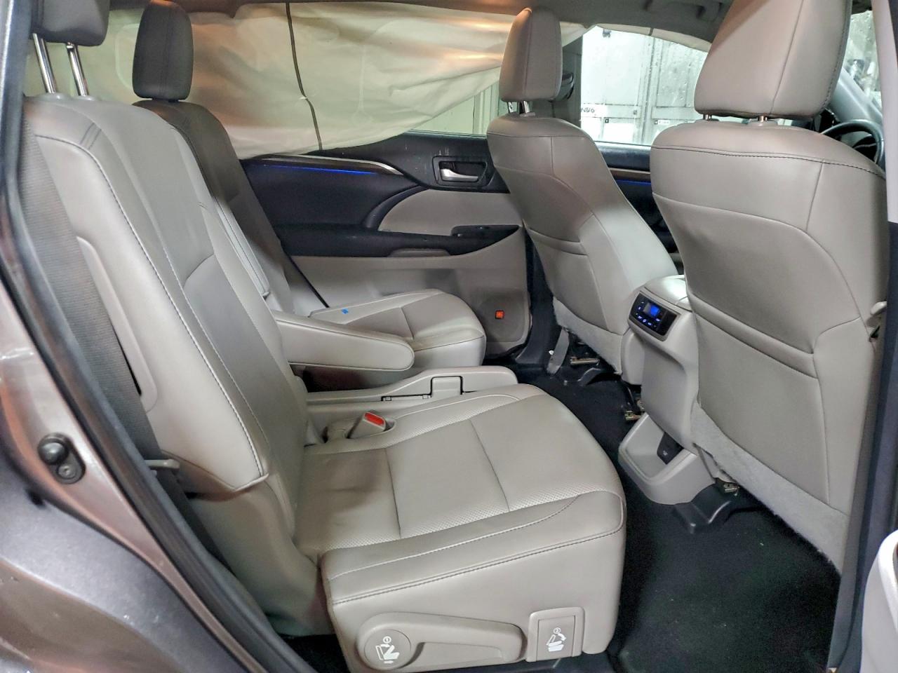 2016 TOYOTA HIGHLANDER LIMITED photo 19