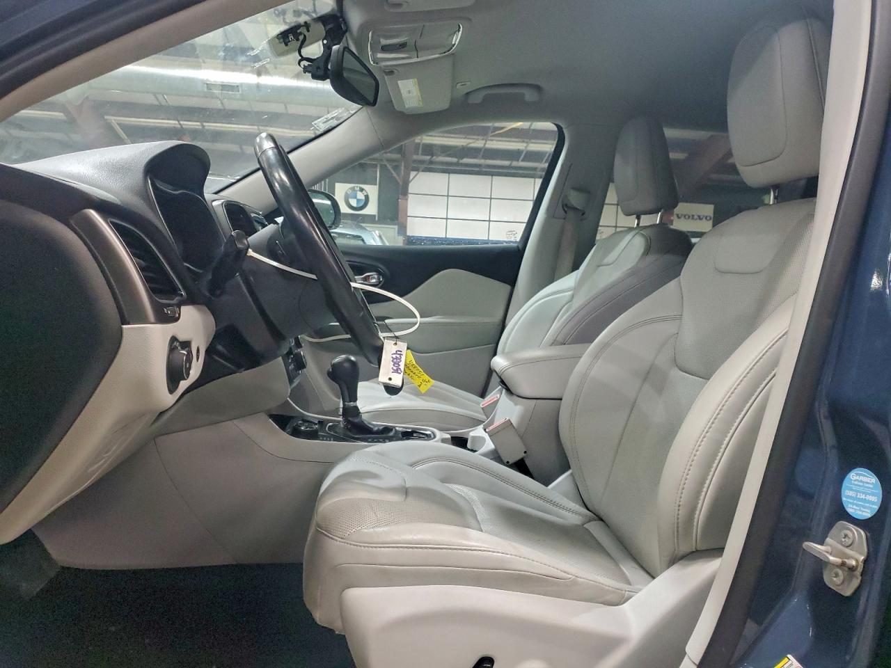 2019 JEEP CHEROKEE LIMITED photo 7