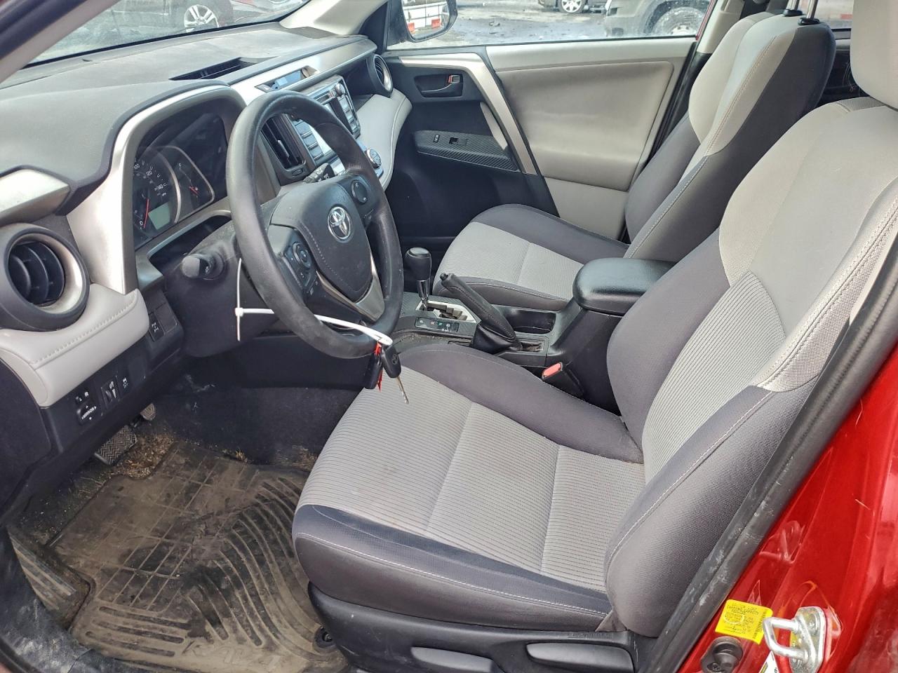 2013 TOYOTA RAV4 XLE photo 13