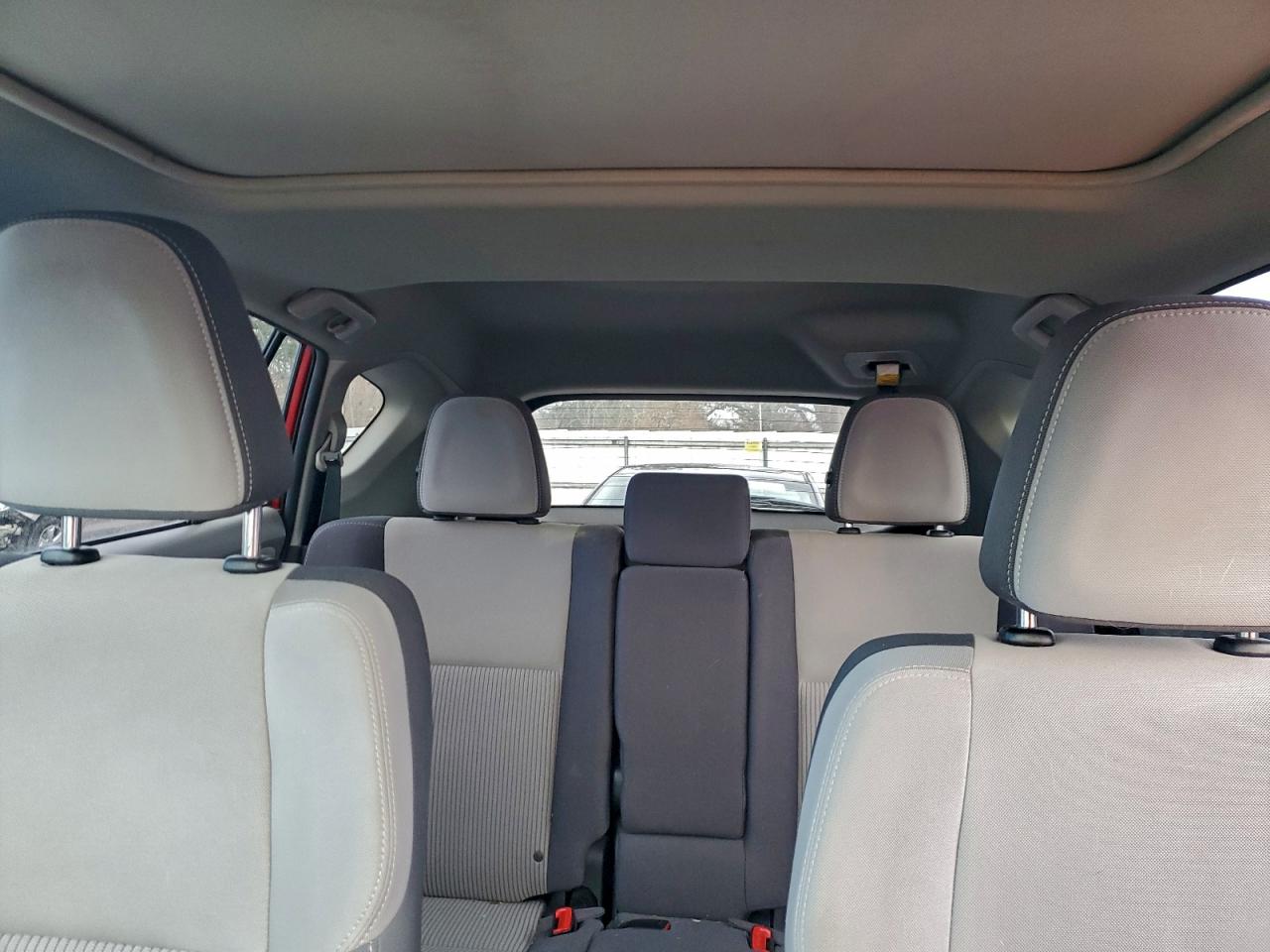 2013 TOYOTA RAV4 XLE photo 19