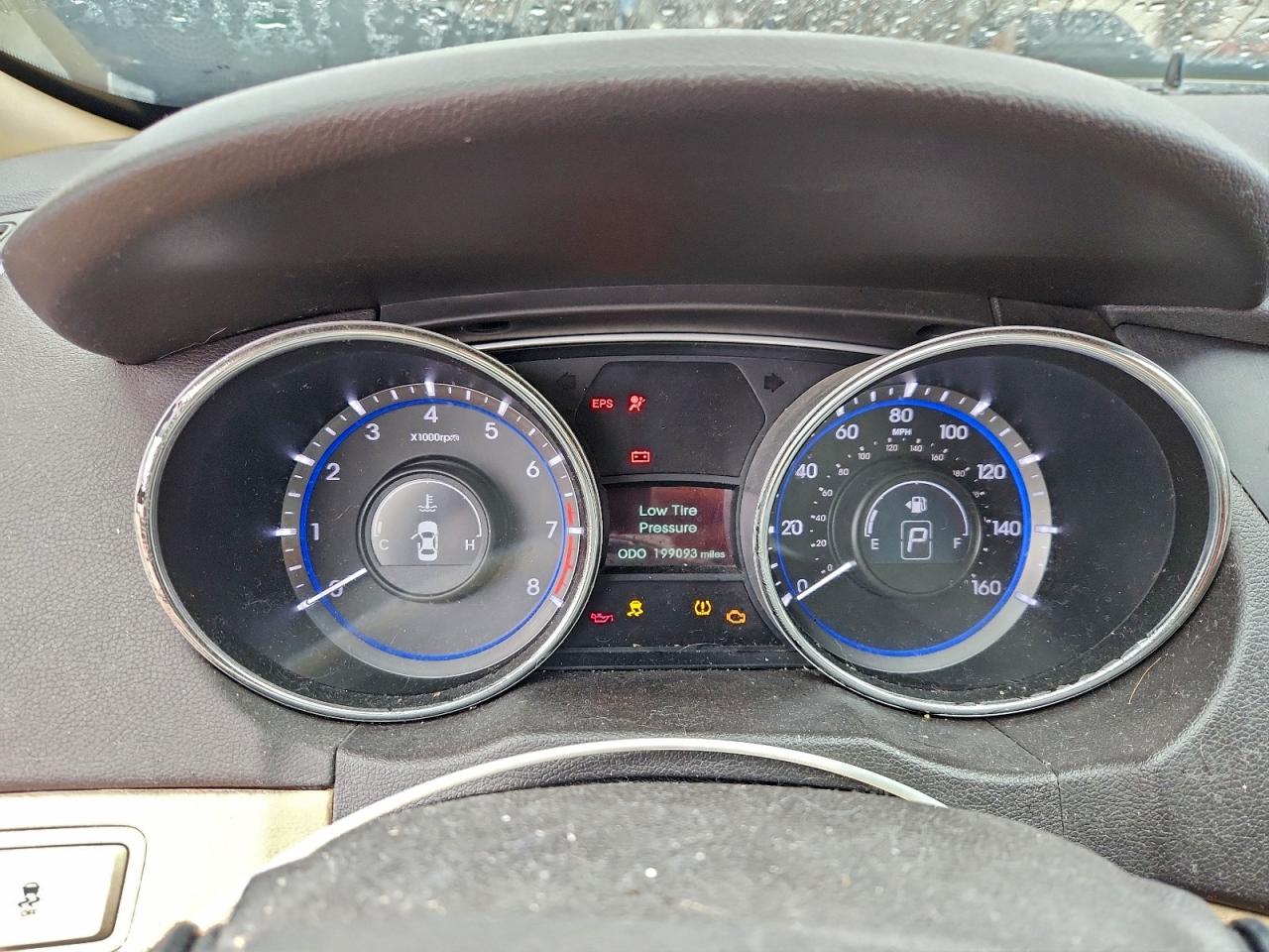 2013 HYUNDAI SONATA GLS photo 17
