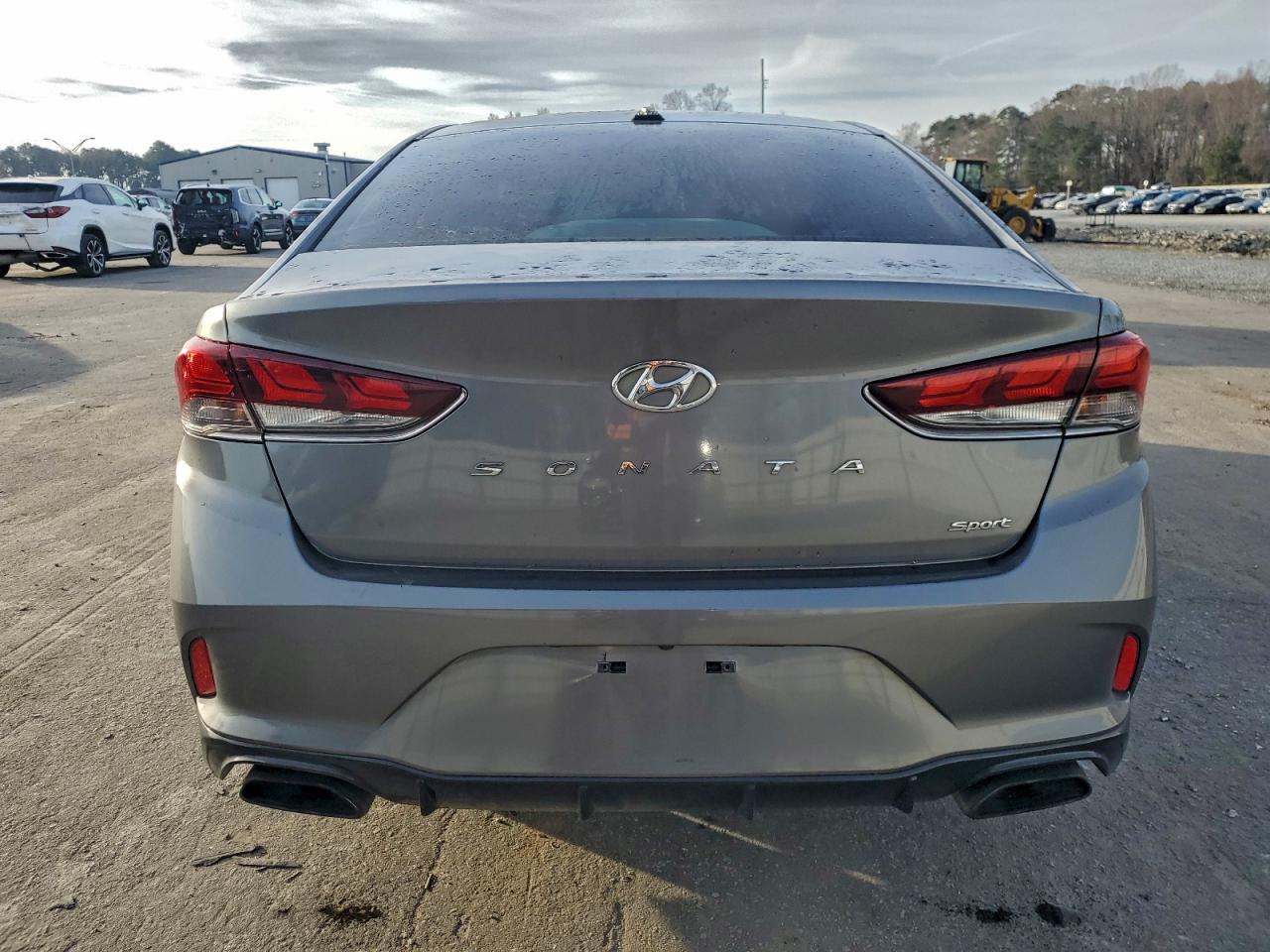 2018 HYUNDAI SONATA SPORT photo 6