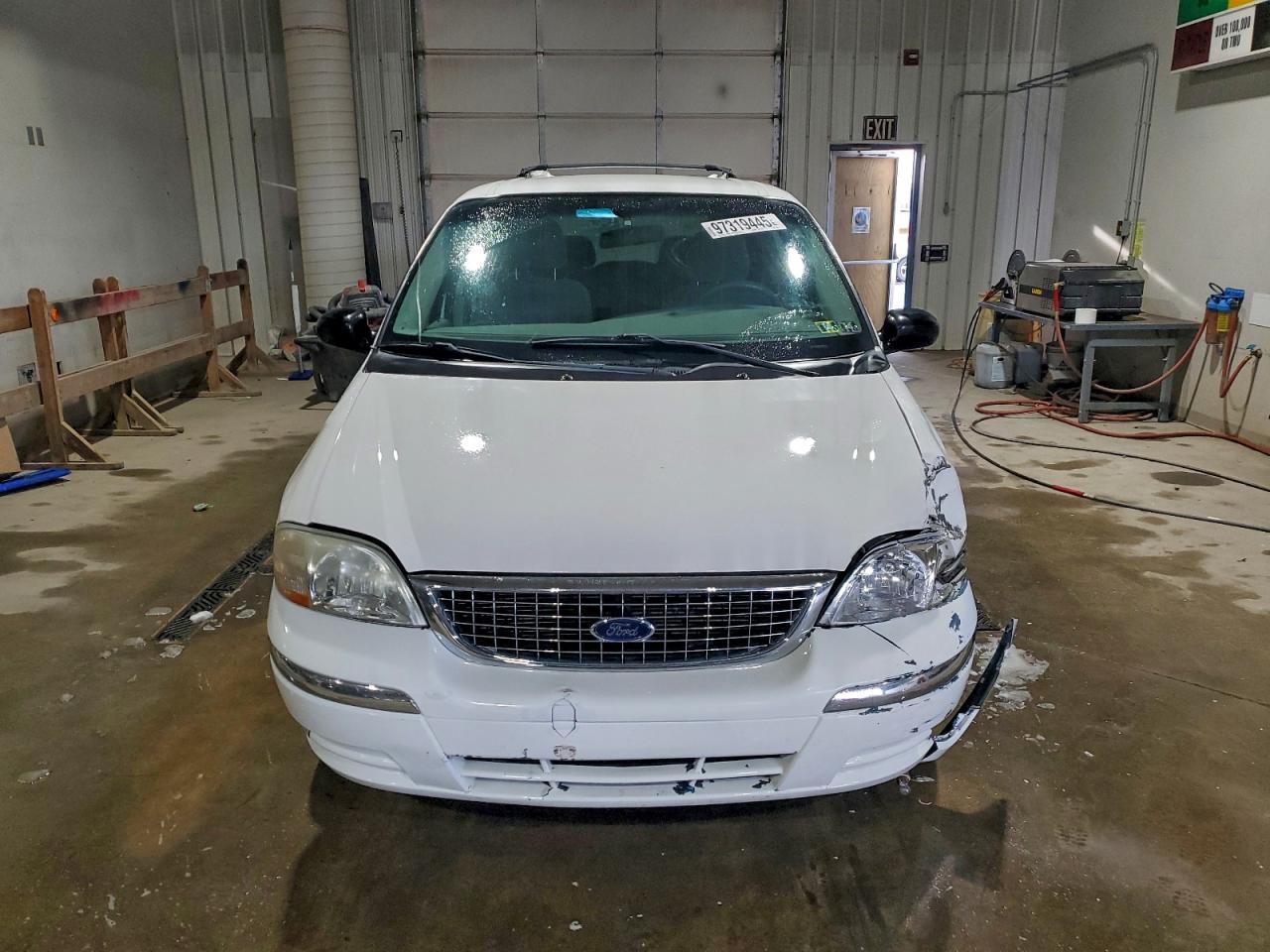 2003 FORD WINDSTAR SE photo 5