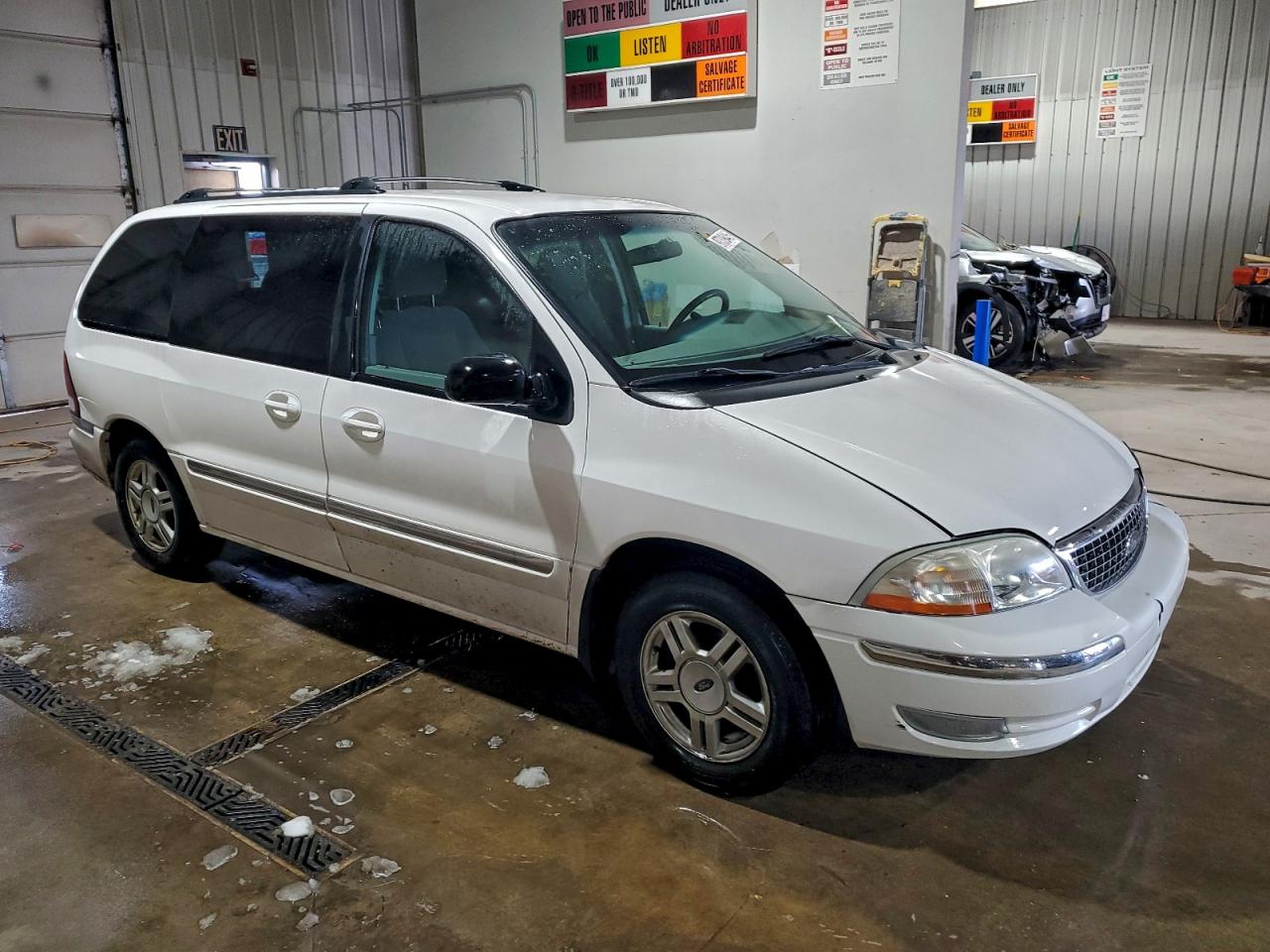 2003 FORD WINDSTAR SE photo 4