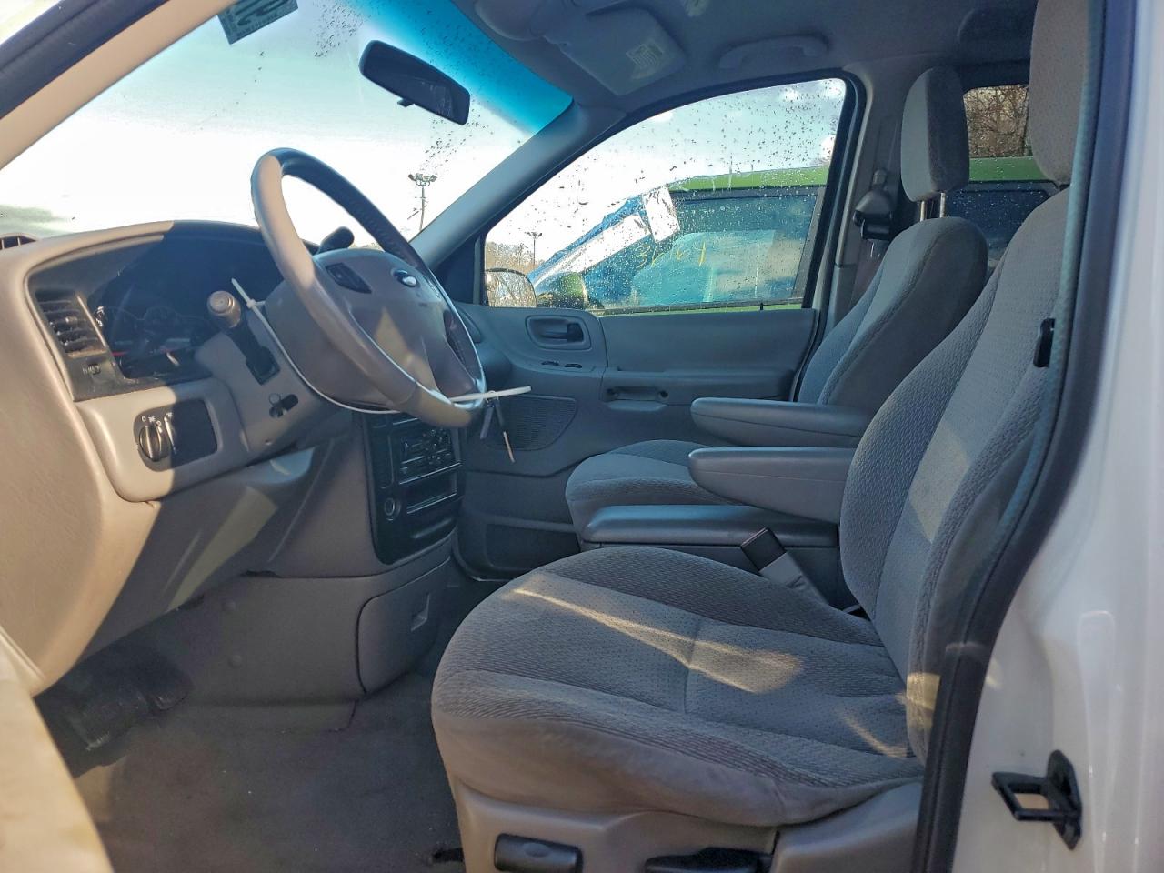 2003 FORD WINDSTAR SE photo 7
