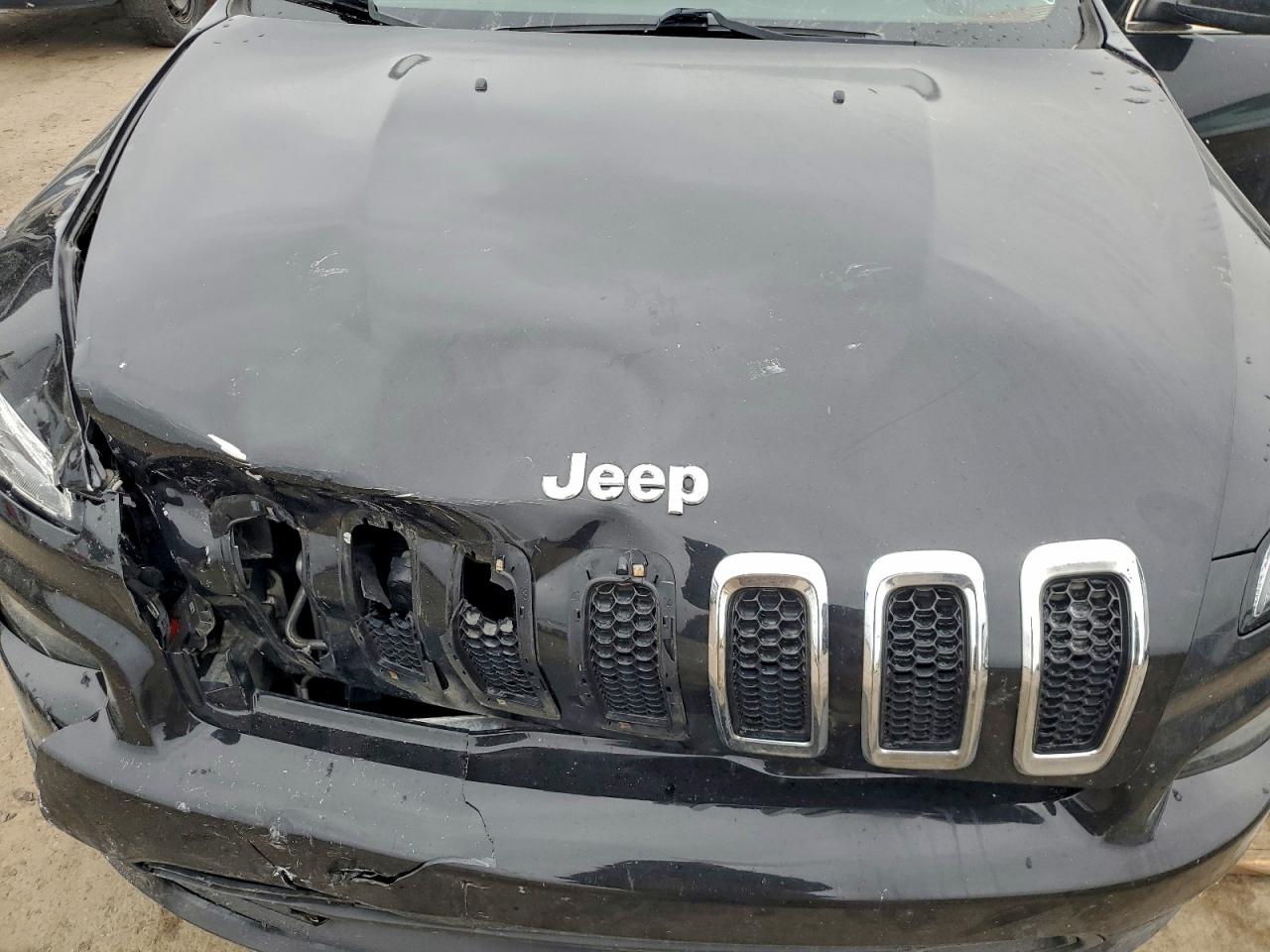 2017 JEEP CHEROKEE LATITUDE photo 12