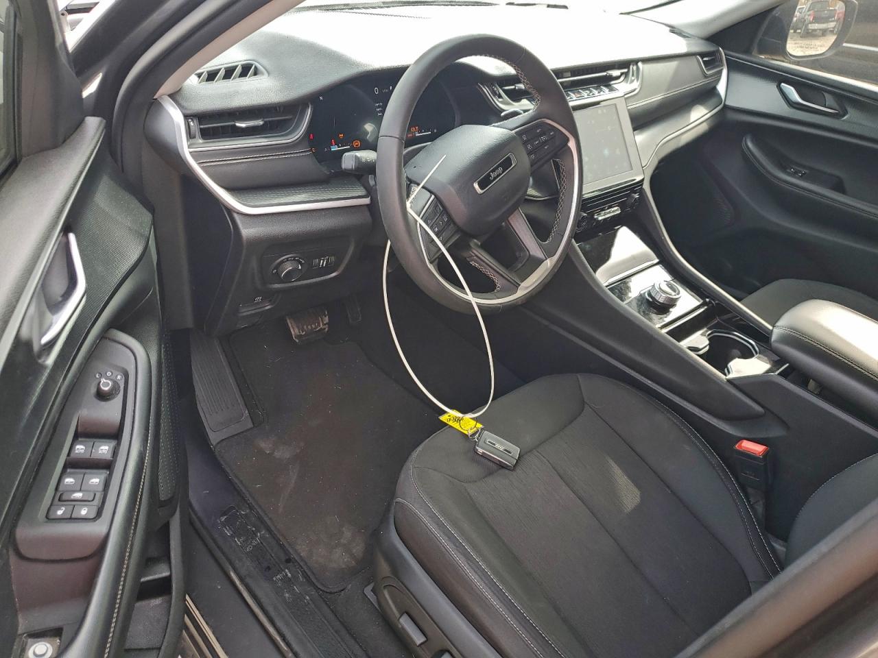 2023 JEEP GRAND CHEROKEE L LAREDO photo 22