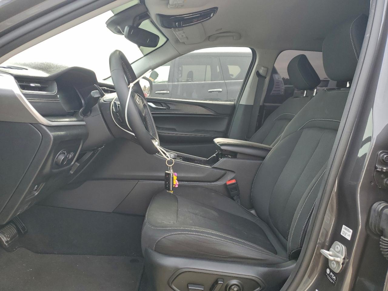 2023 JEEP GRAND CHEROKEE L LAREDO photo 19