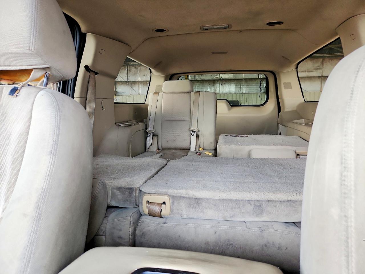 2013 CHEVROLET SUBURBAN photo 28